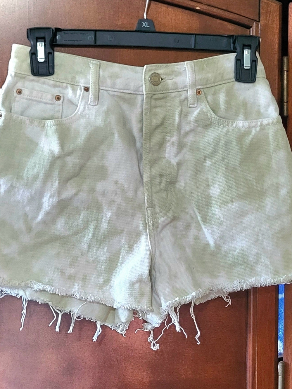 PacSun Women’s High-Rise Frayed Hem Shorts - Light Olive Green/white